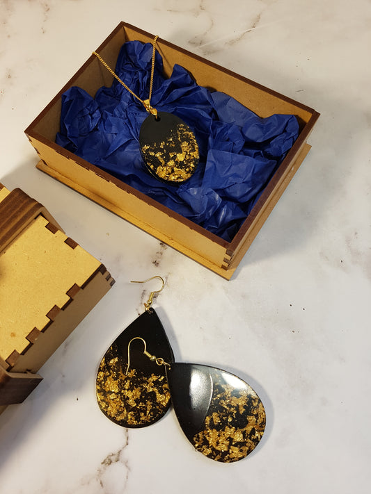 Black and Gold Resin Necklace and Earrings - Gift Set