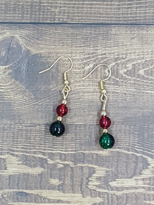 Christmas drop dangle beaded earrings in red and green beads with gold-plated findings